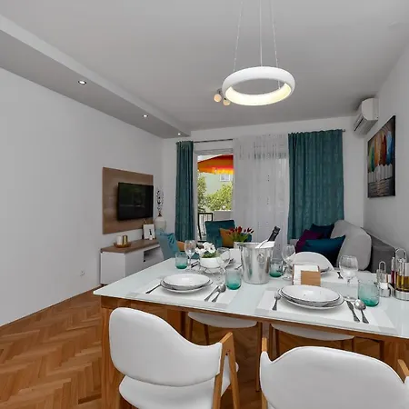 Bruno & Toni Deluxe Апартаменти