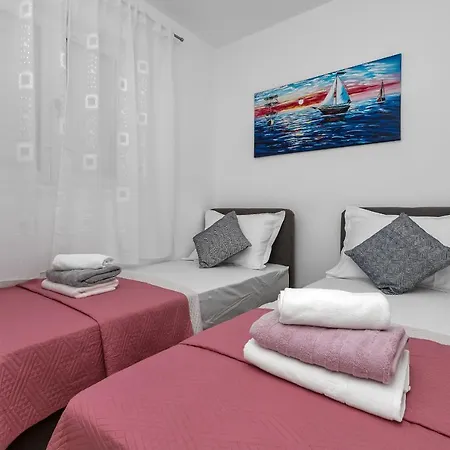 Bruno & Toni Deluxe Apartment