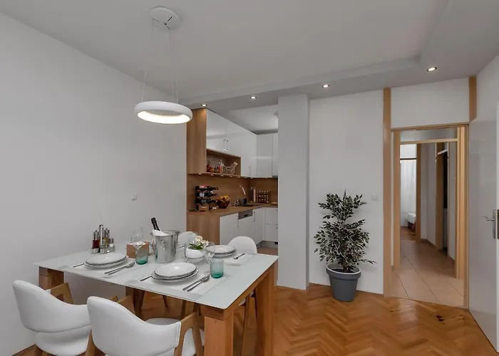 Bruno & Toni Deluxe * Makarska